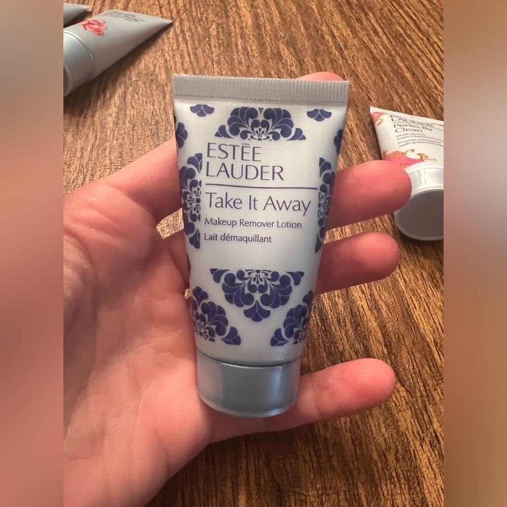 Estee Lauder - Take It Away - Makeup Remover Lotion